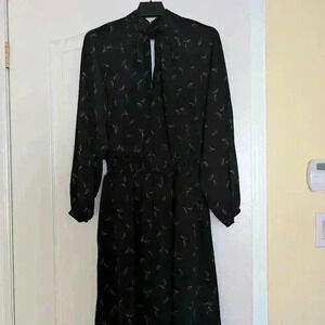 Reitmans signature dress size small black dress with long sleeves  keyhole neck